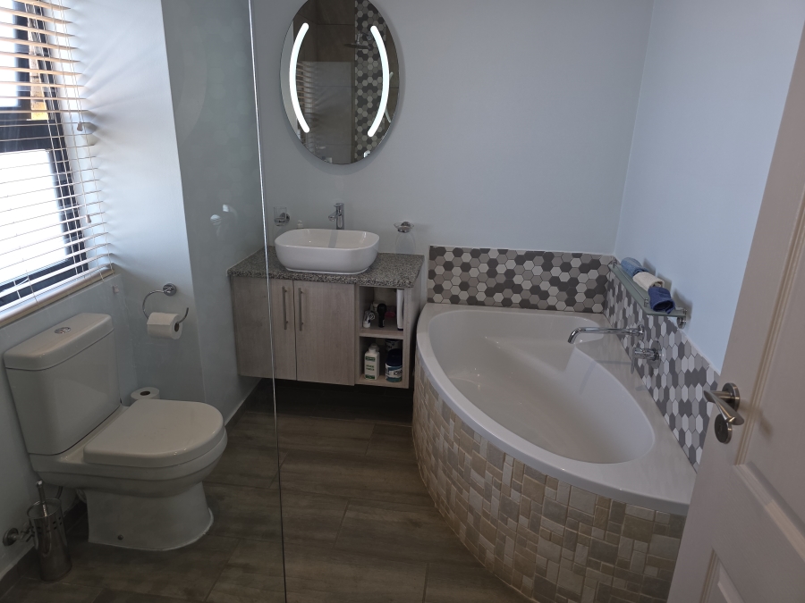 3 Bedroom Property for Sale in Dana Bay Western Cape